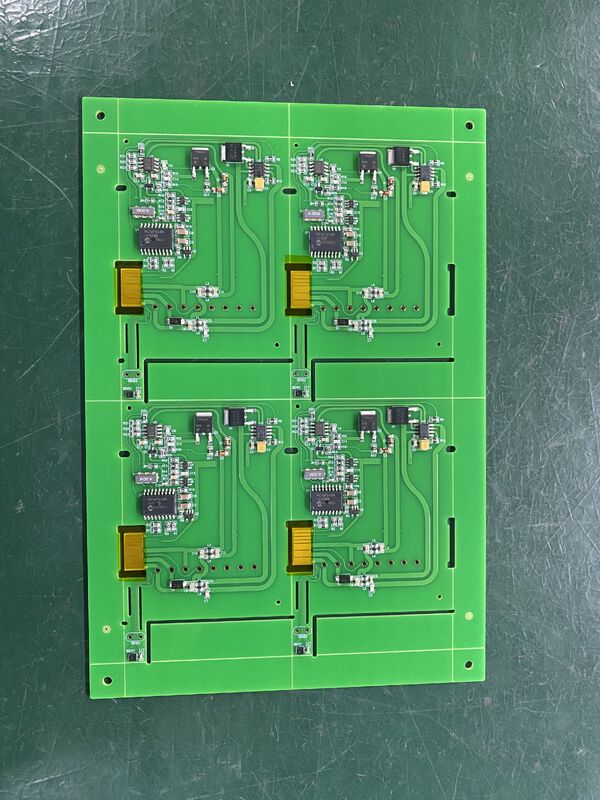 Μονάδα κατασκευής βιομηχανικών PCB πάχους 0,3 mm 6 mm Χρησιμοποιώντας κίτρινο χρώμα Soldermask