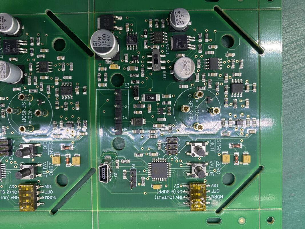 Μονάδα κατασκευής βιομηχανικών PCB πάχους 0,3 mm 6 mm Χρησιμοποιώντας κίτρινο χρώμα Soldermask