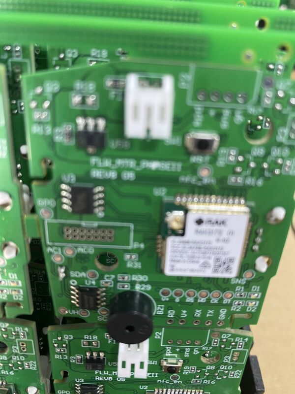 Συναρμολόγηση ηλεκτρονικών κυκλωμάτων βιομηχανικών ηλεκτρονικών OEM με εύρος πάχους 0,3mm έως 6mm Ακριβή εξαρτήματα και απόδοση