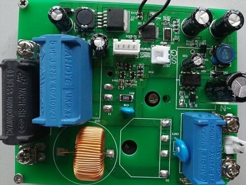Assemblaggio PCB SMT ad alta velocità che supporta la produzione di massa con tempi di consegna rapidi